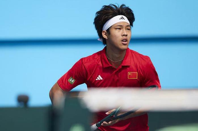 yl7703永利-决胜盘落后顽强逆转！奇纳四进挑战赛决赛终夺冠，迎生涯新突破|网球选手|黄泽林|李喆|周意|选手_新浪体育_新浪新闻