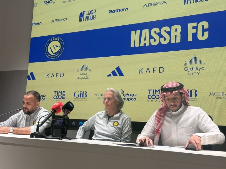 胜利主帅确认：C罗已去马德里接受私人医生治疗 他的伤比预想严重