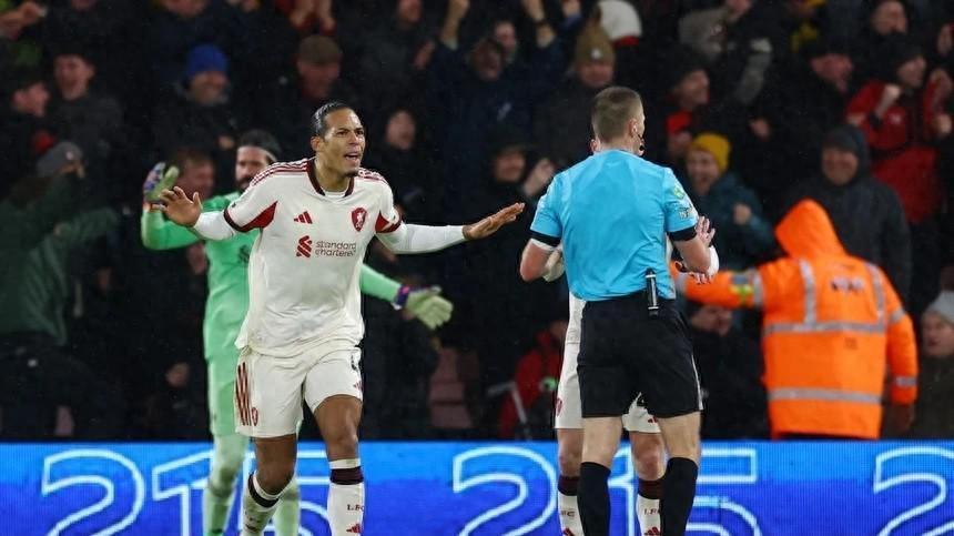 yl7703永利-利物浦客场2-3负伯恩茅斯，范迪克低级失误引众怒